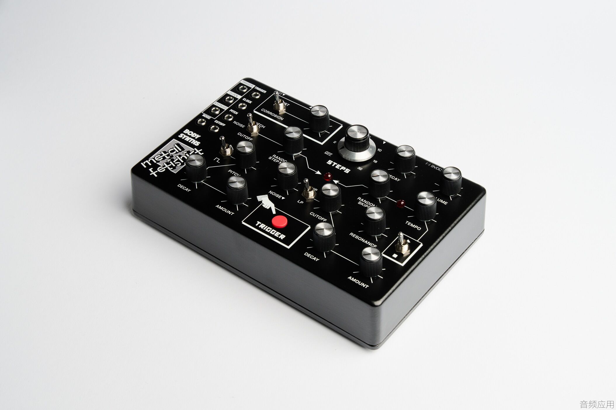 1113924d1715340574-body-synths-announces-metal-fetishist-synthesizer-body-synths.jpg