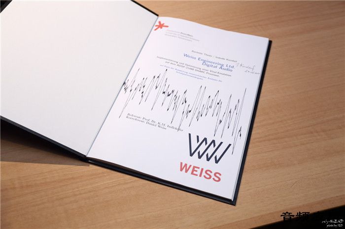 00_Weiss_10.jpg