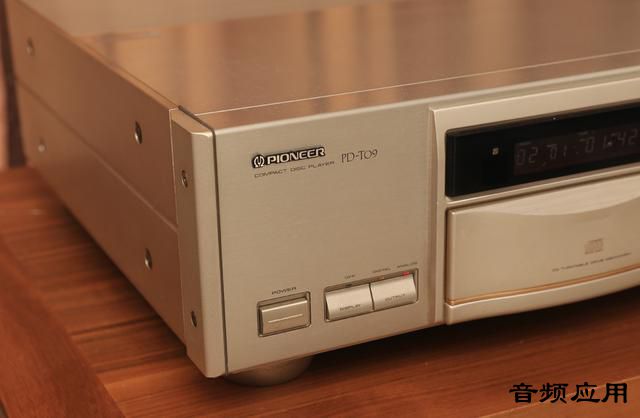 00_pioneer_6.jpg