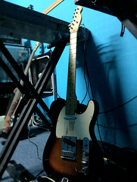 Fender-America-standard-telecaster.png