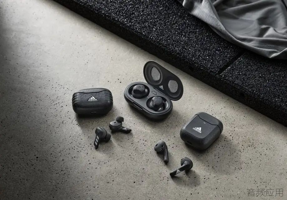 adidas-true-wireless-headphones-920x642-1.webp.jpg