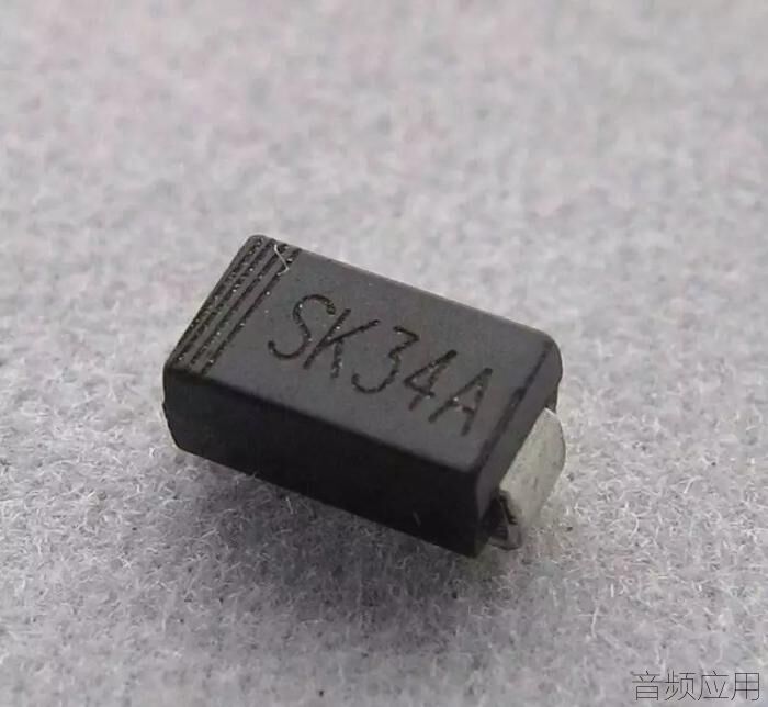 1c883424e12b7f4502bfd7958e143848.jpg;,4,jpegx;3,700x.jpg