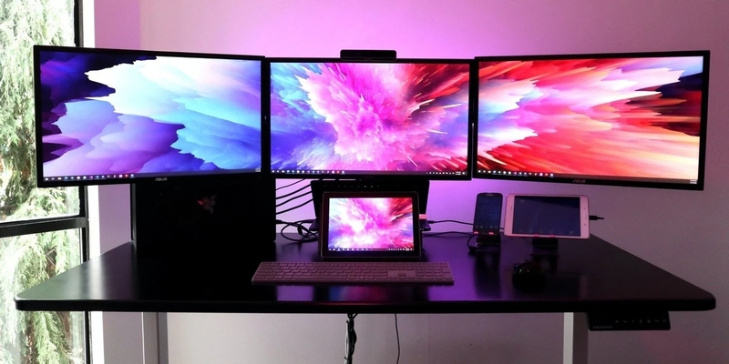 jorge-ramirez-multi-monitor-desktop.webp.jpg
