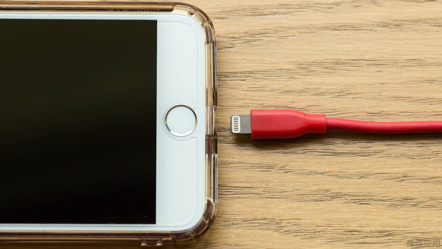 usb_c_thunderbolt_02 (2).jpg