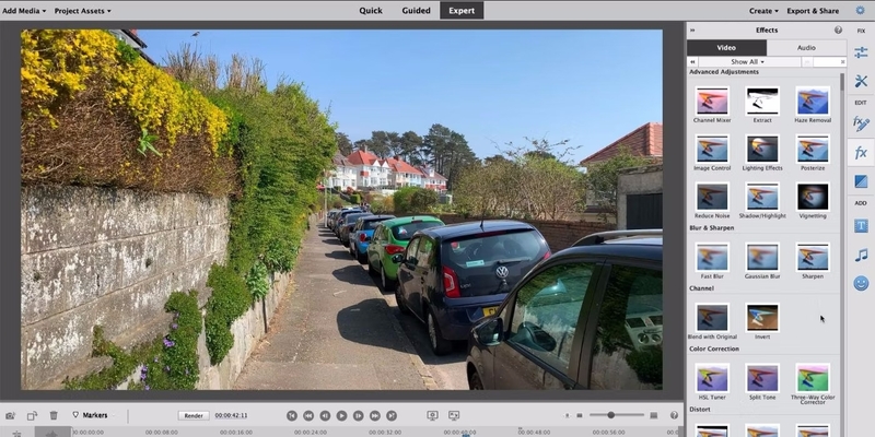 adobe-premiere-elements-interface.avif.jpg