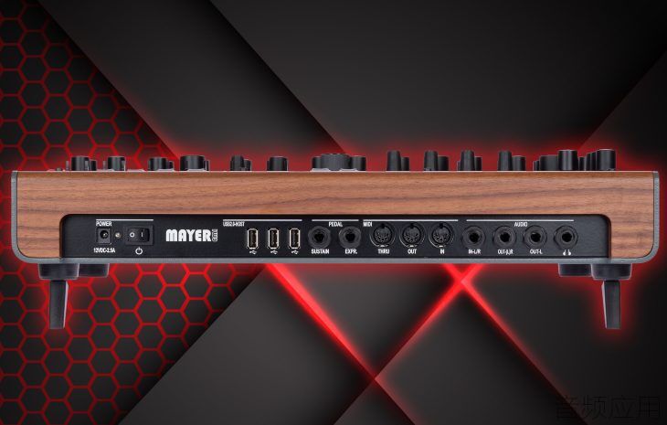 mayer-emi-md900-synthesizer-2-730x465.jpg