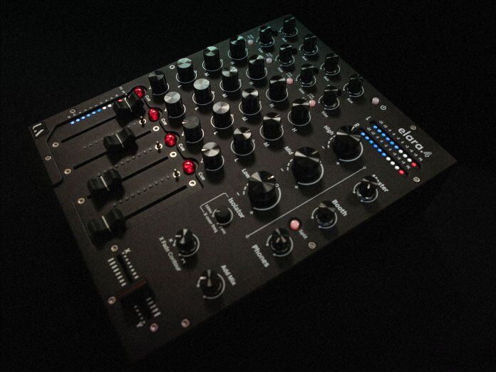 union-audio-elara-4-black-top@2000x1500.jpg
