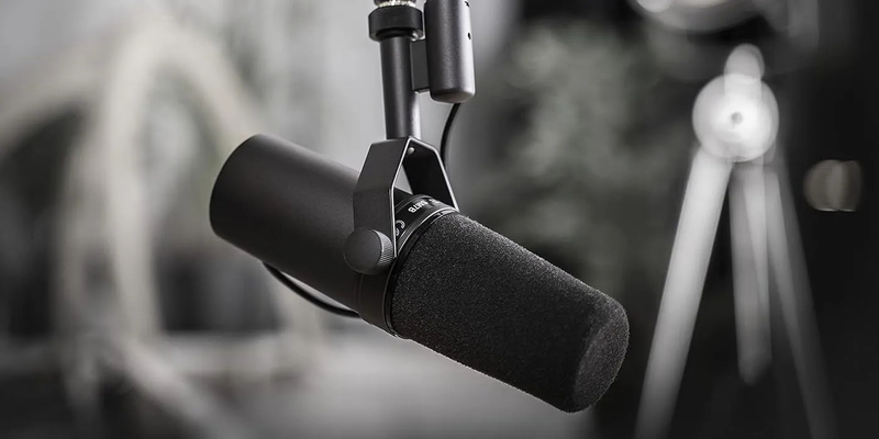 Shure-SM7B-Dynamic-Vocal-Mic.webp.png