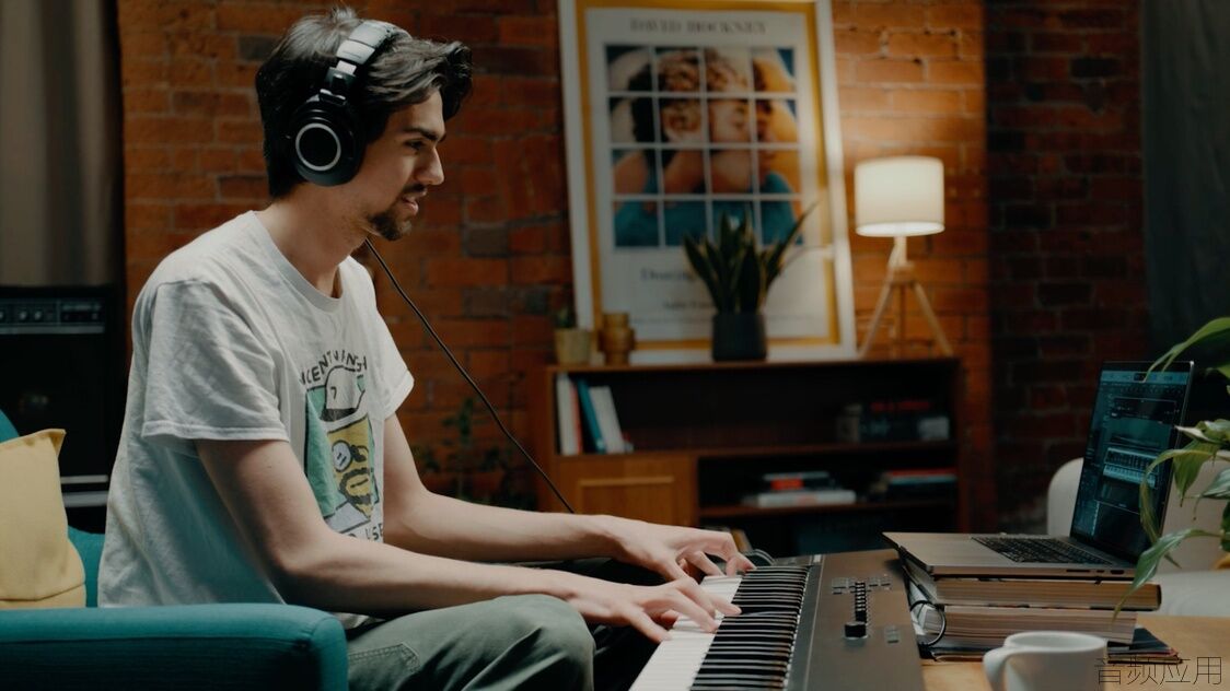Rhodes-Music-End-of-Summer-Sale-700x394.jpg