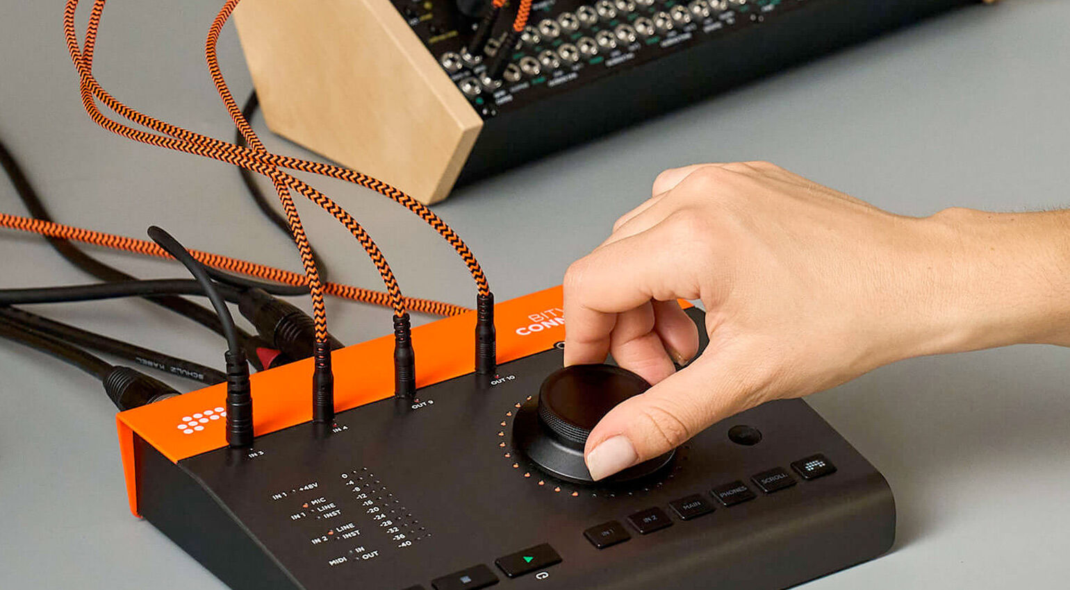 bitwig-connect-4-12-ft-1024x565.jpg