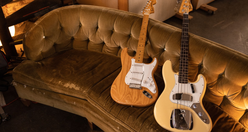 Fender-Khruangbin-Collection-2-Signature-Models-770x425.jpg