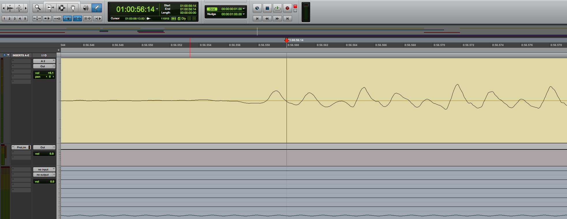 Pro Tools waveform zoomed in far enough to edit with pencil tool.png