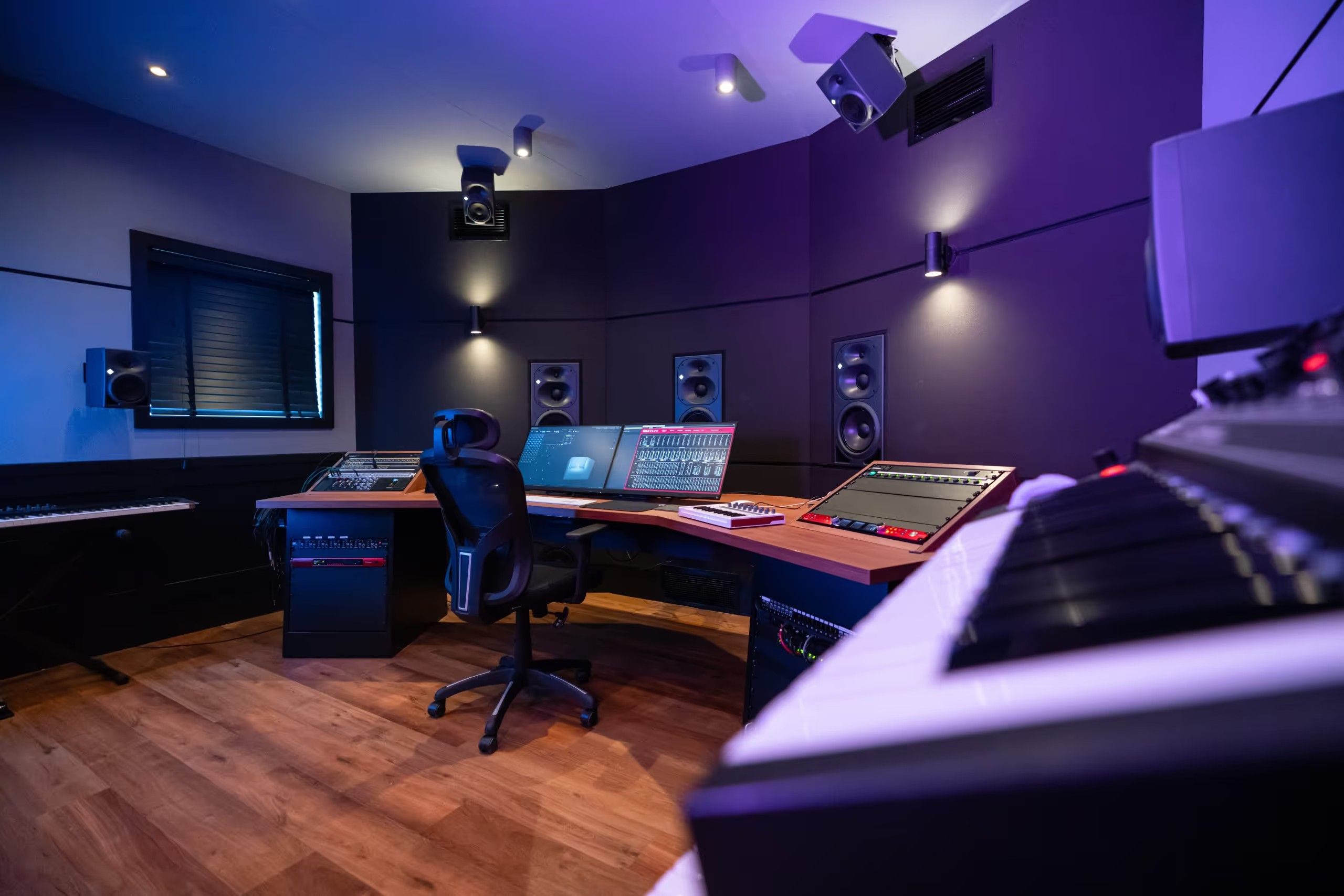 68cc3ebddc5e1ac99be97677_682991db010ce568878981e6_A7R03743-scaled.avif (1).jpg