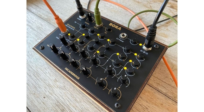 DecadeBridge Bora: 6 oscillator drone synthesizer