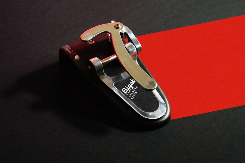 Gamechanger Audio releases Bigsby-style pitch shifting pedal in collaboration with BIGSBY and Fender